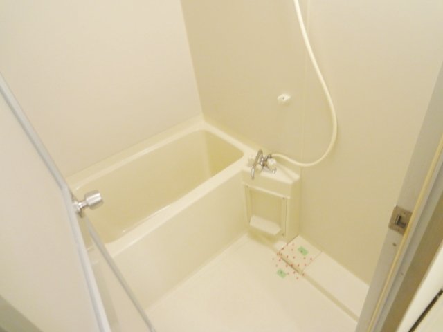 バス・シャワールーム　同物件別号室