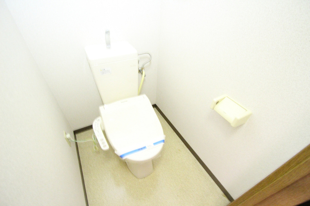 トイレ　※別室の参考写真です。