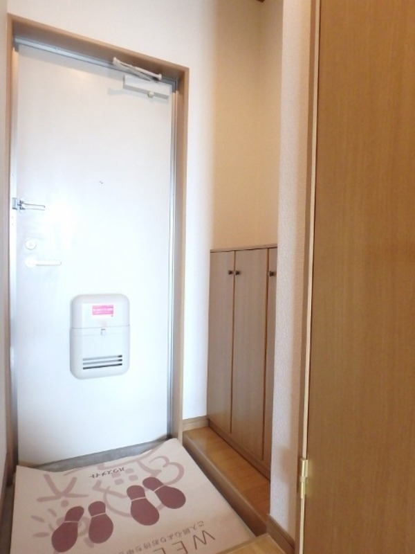 玄関　図面と現状に相違がある場合には現状を優先