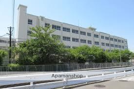 小学校　高槻市立柳川小学校（小学校）まで550m
