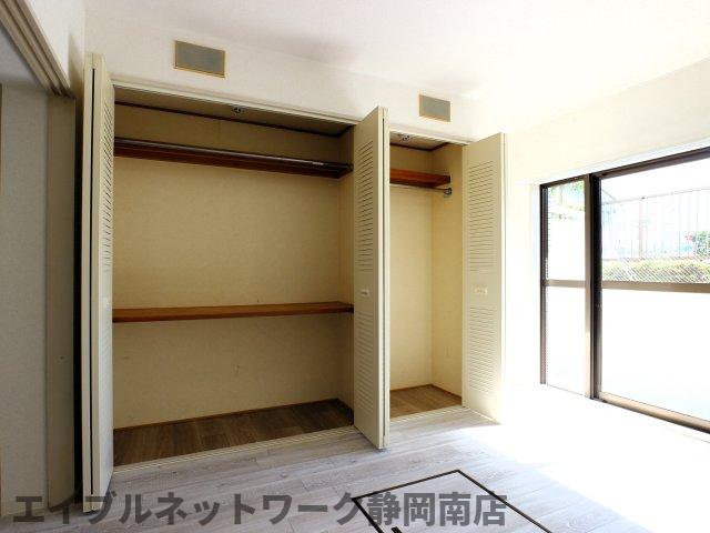 収納　十分な収納スペースがあります