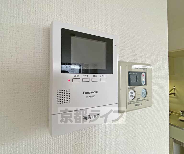 セキュリティ　モニターで来客確認できるので安心です。