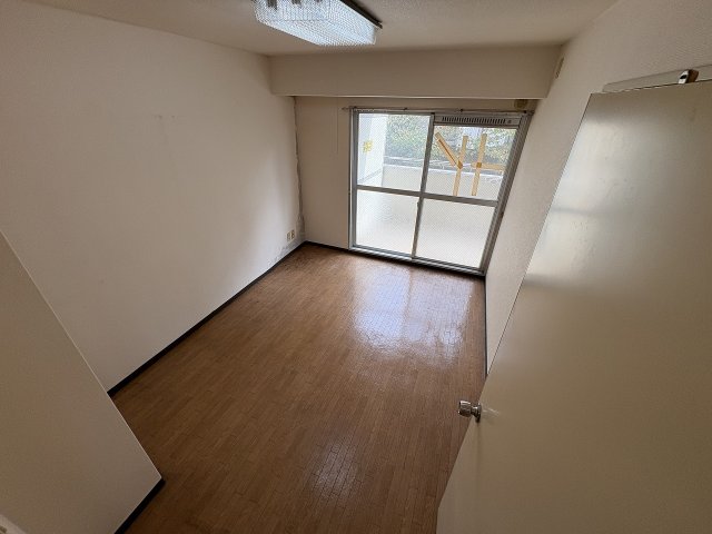 その他部屋・スペース　落ち着いて過ごせるお部屋なので、寝室にいかがでしょうか