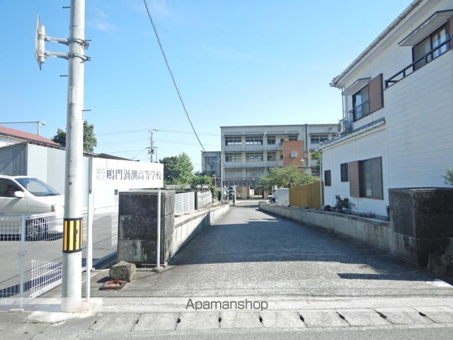 高校・高専　徳島県立鳴門渦潮高等学校（高校・高専）まで646m