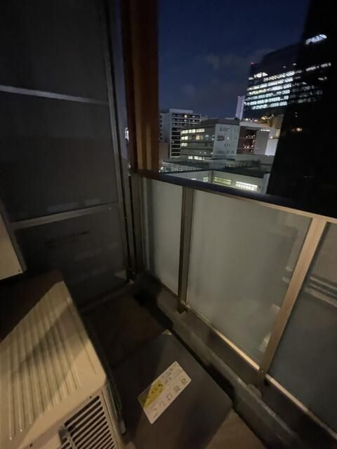 バルコニー　バルコニーあり。