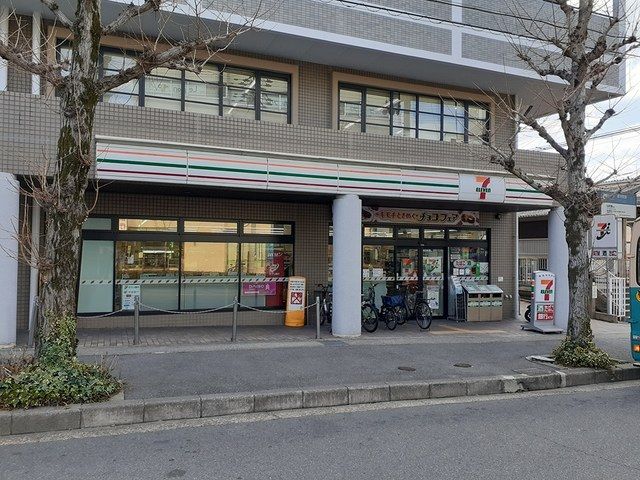 コンビニ　セブンイレブン京都修学院駅前店（コンビニ）まで750m