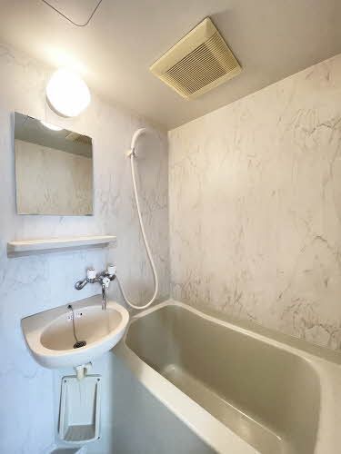 バス・シャワールーム　バス