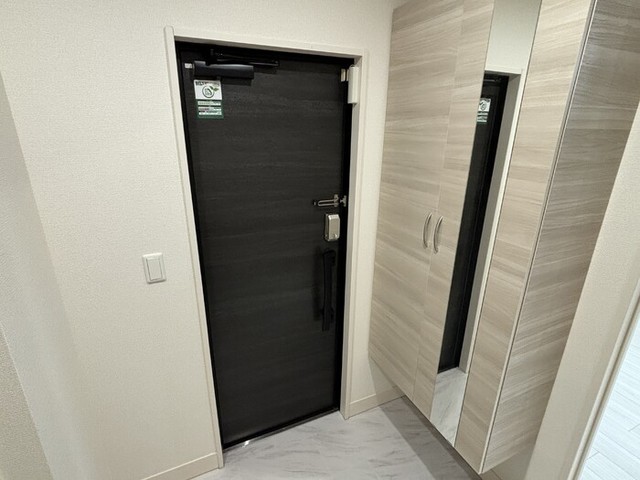 玄関　同施工会社参考写真