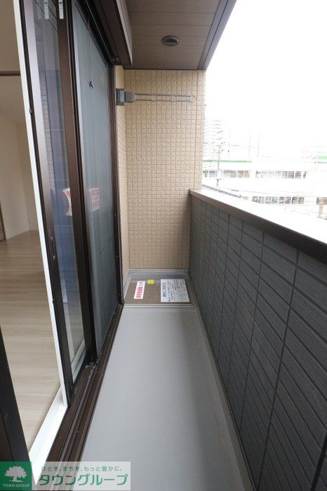 バルコニー　バルコニー