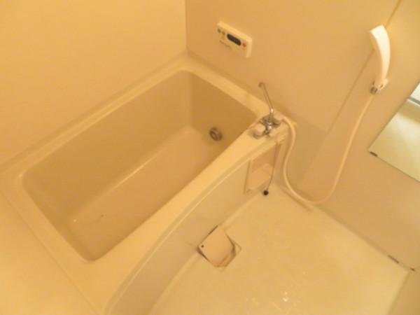 バス・シャワールーム　追い炊き付バス♪