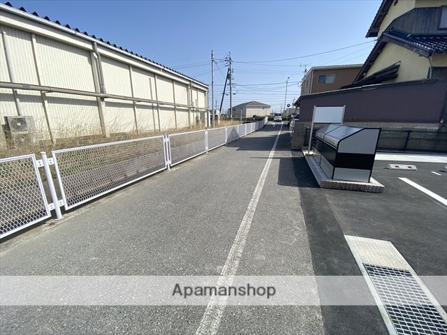 その他　前面道路（その他）まで0m