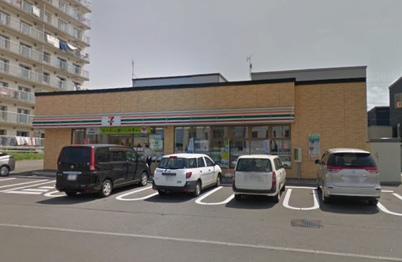 コンビニ　セブンイレブン千歳旭ヶ丘店（コンビニ）まで198m