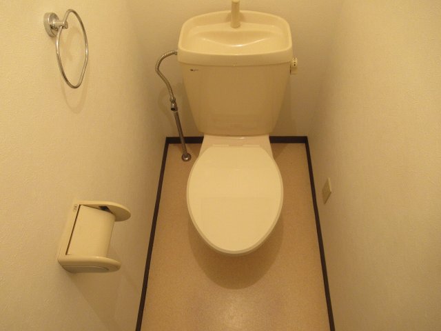 トイレ　ゆったりとした空間のトイレです