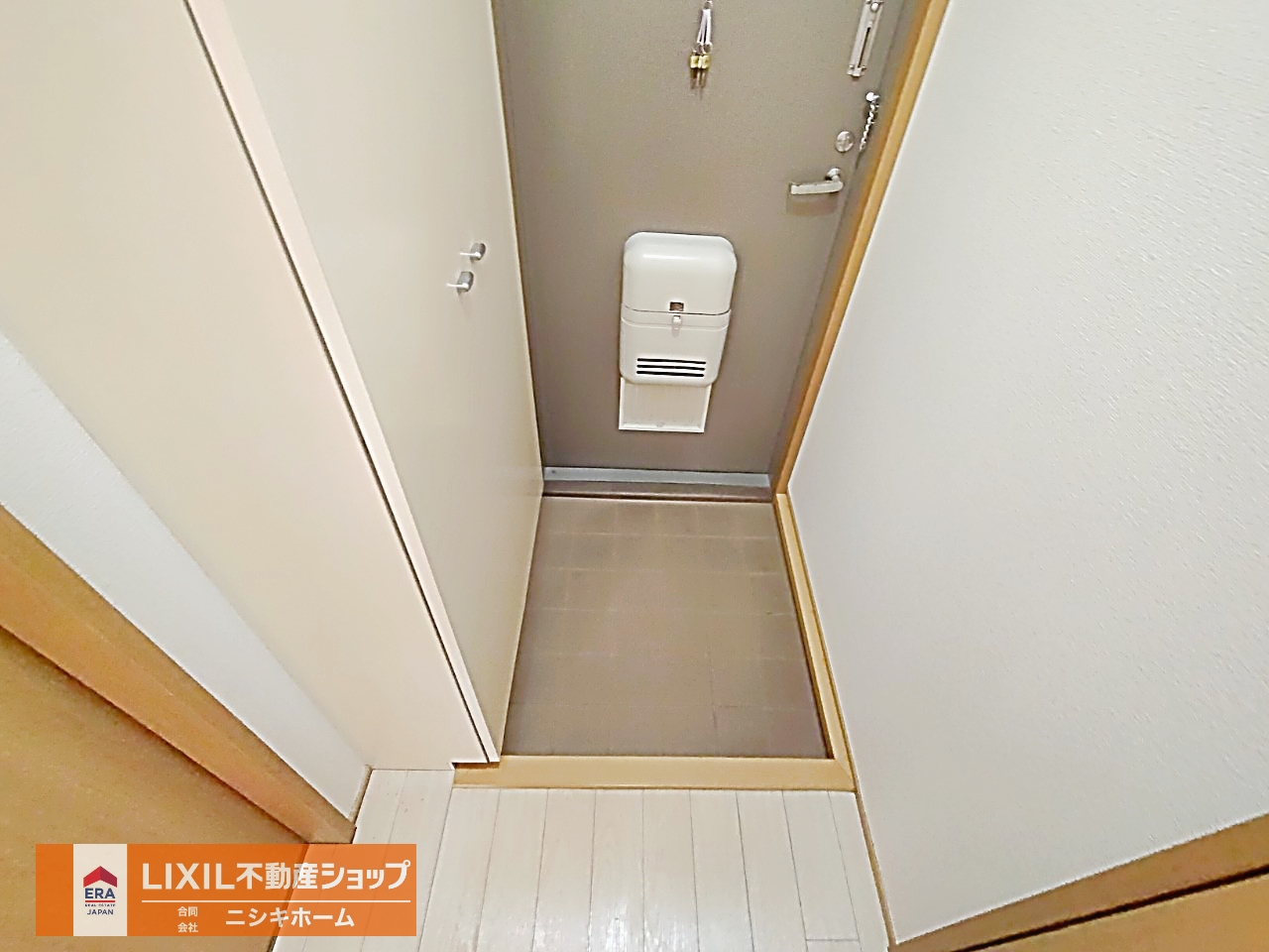 リブライフ大原の玄関写真