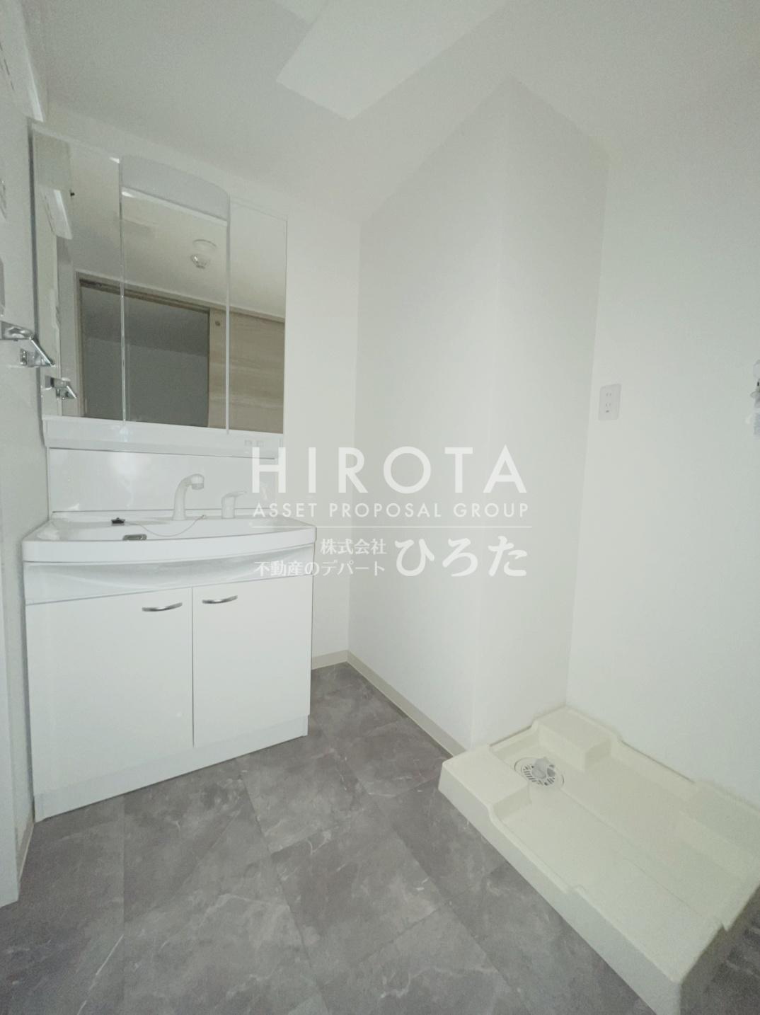 洗面設備　同仕様写真になります