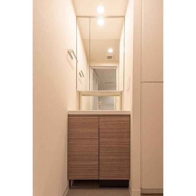 洗面設備　忙しい朝には欠かせない洗面所です