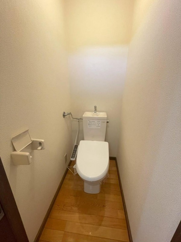 トイレ　トイレ