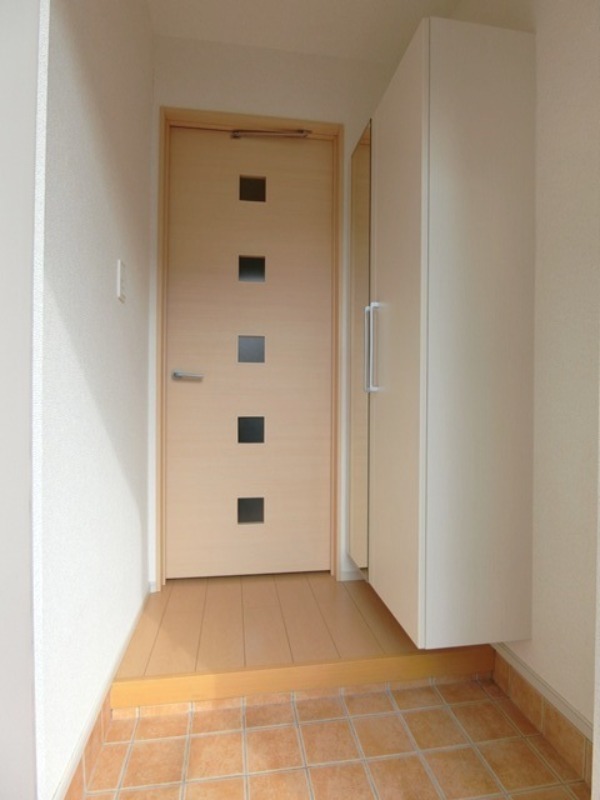 玄関　図面と現状に相違がある場合には現状を優先