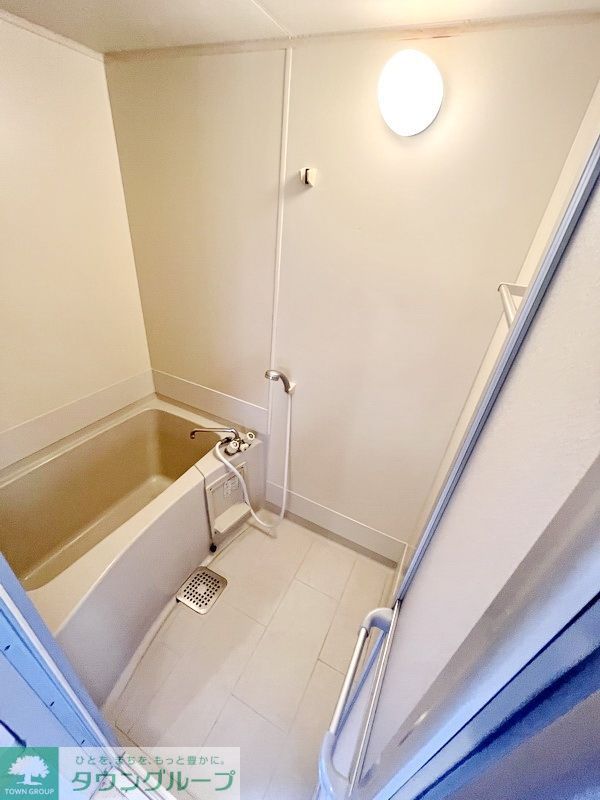 バス・シャワールーム　バス