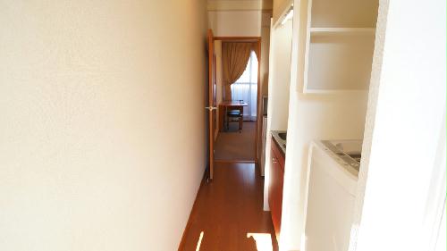 ロビー　明るいお部屋であこがれの一人暮らし。