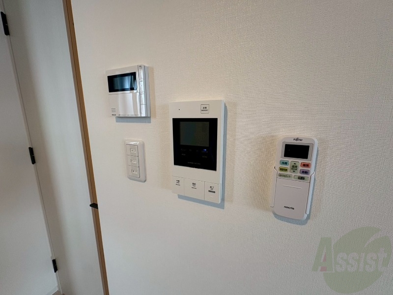 セキュリティ　ＴＶモニター付インターホンです。来客者の顔が見えるので安心！