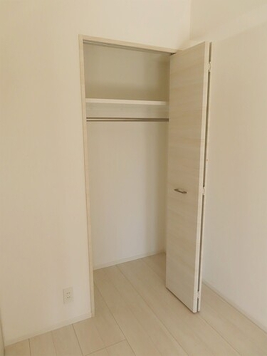 収納　クロゼット（洋室）　※同タイプ別部屋2024年11月撮影