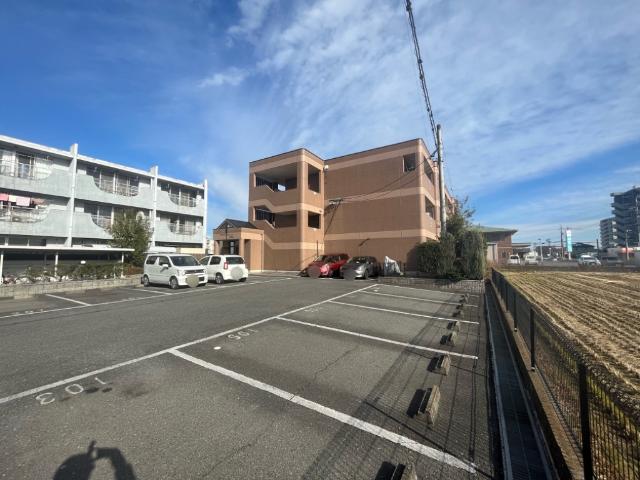 駐車場　外観写真（昼）