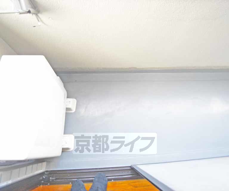 バルコニー　屋根があります。