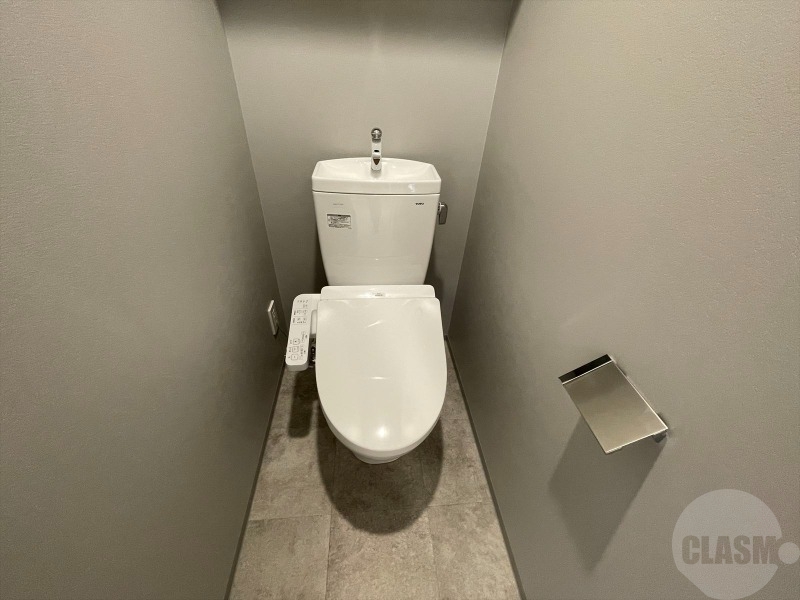 トイレ　温水洗浄便座で快適