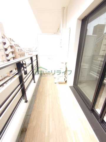 バルコニー　プライムメゾン湯島