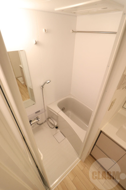 バス・シャワールーム　追炊き機能付きで快適です