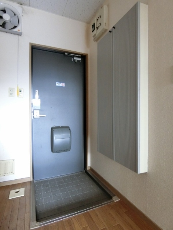 玄関　図面と現状に相違がある場合には現状を優先