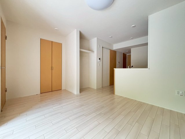 居室・リビング　※同タイプの写真です