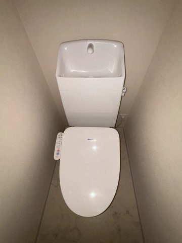 トイレ　※同タイプの写真です