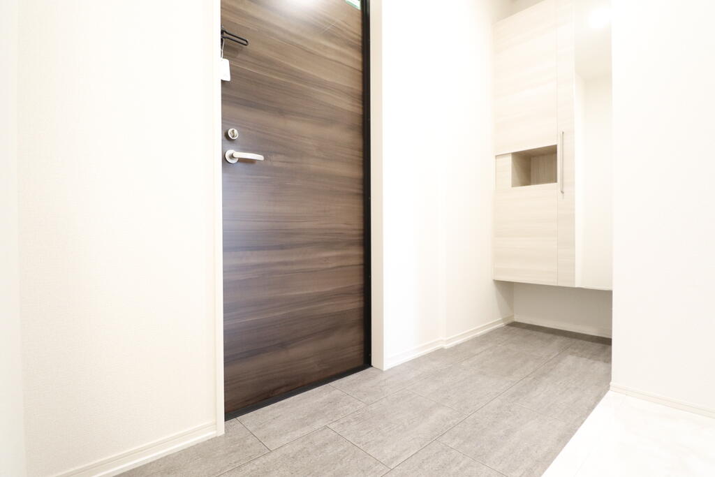 玄関　靴箱付き玄関です♪