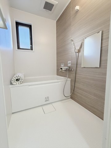 バス・シャワールーム　追炊き＆換気窓の高得点なお風呂！