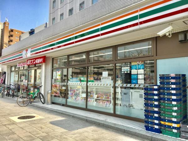 コンビニ　セブンイレブン神戸西上橘通1丁目店（コンビニ）まで188m