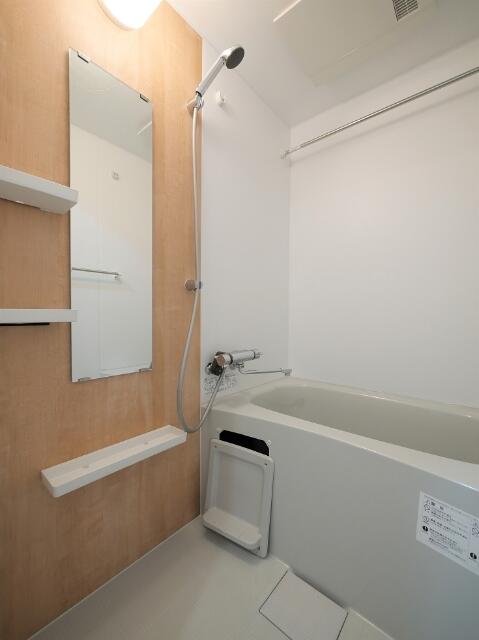 バス・シャワールーム　※別部屋参考写真