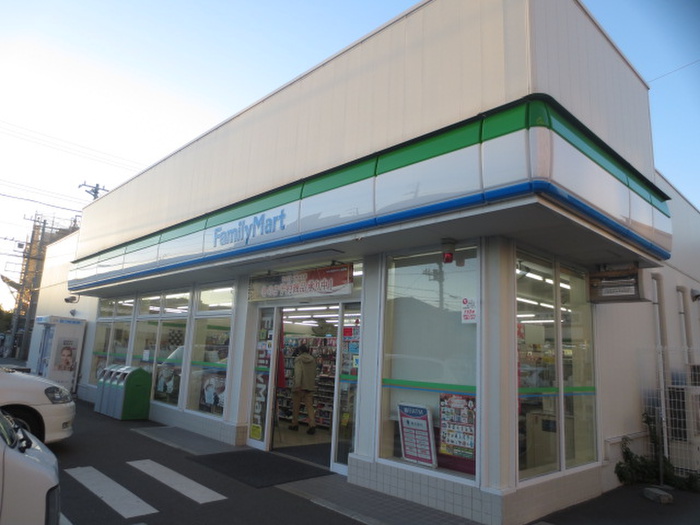 コンビニ　ファミリーマート東海岸北店（コンビニ）まで350m