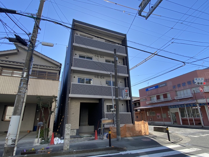 建物外観　建築中