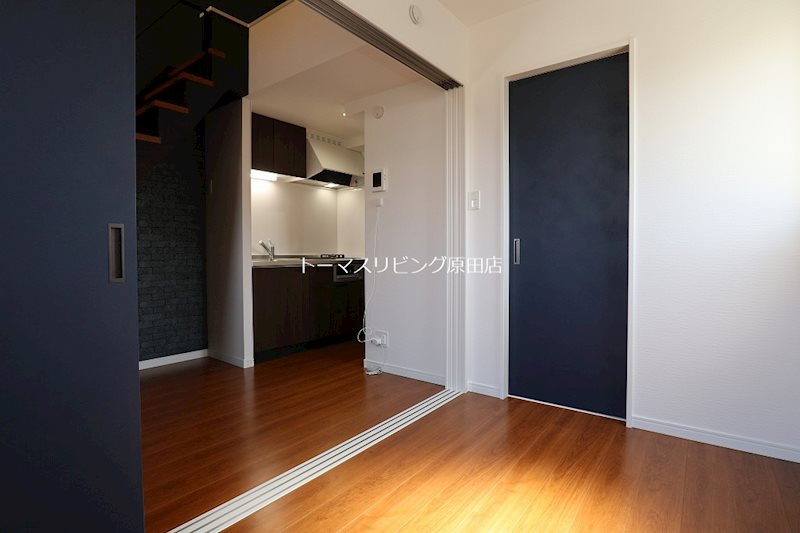 居室・リビング　203号室写真