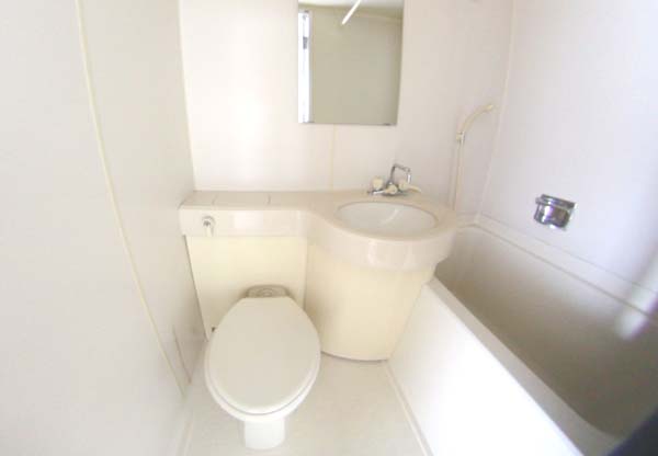 バス・シャワールーム　ゆったり過ごせるお風呂です