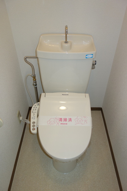 トイレ　洗浄便座