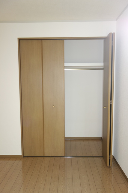 収納　洋室収納