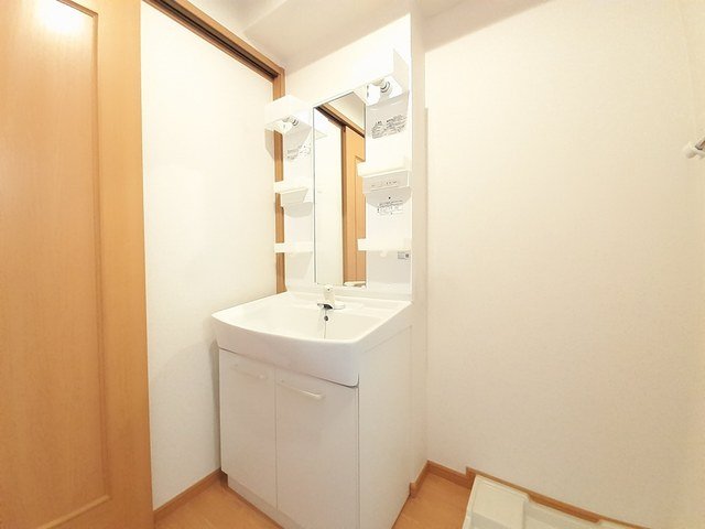 洗面設備　忙しい朝には欠かせない洗面所です