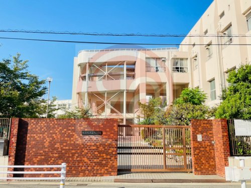 小学校　大阪市立天王寺小学校（小学校）まで884m