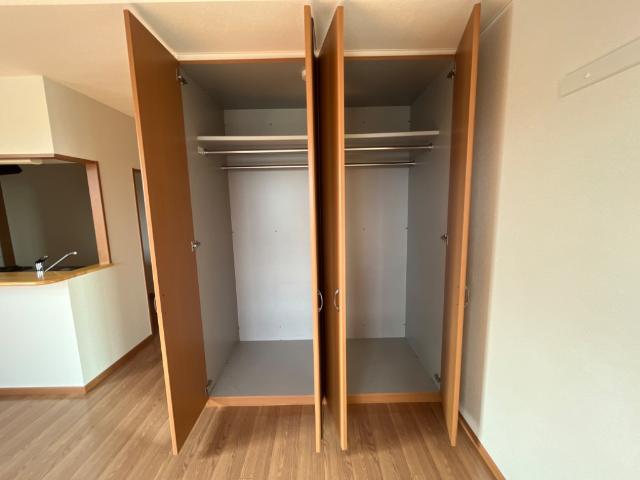 収納　クローゼット