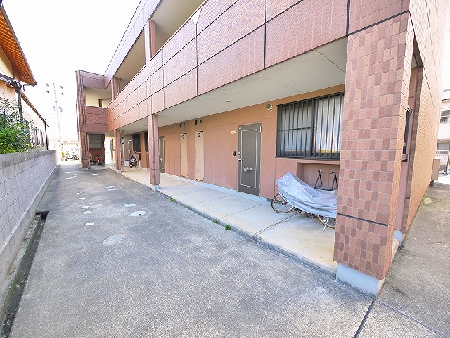 エントランス　毎日通るエントランスはこのようになっています