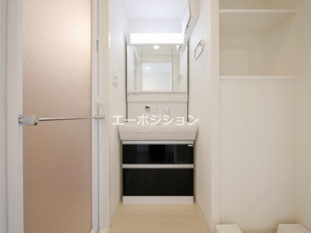 洗面設備　ウルバーノイリス