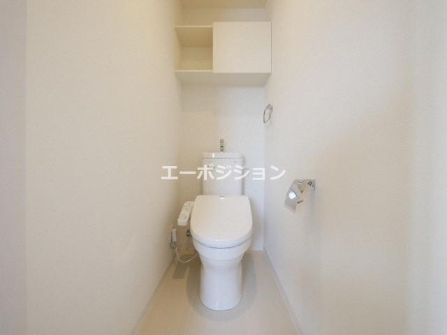 トイレ　ウルバーノイリス